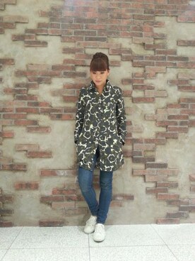 「AVIREX（アヴィレックス）のavirex(アビレックス)　長袖　カモ　Wガーゼ　ロングシャツ（ワンピース、ブラウン系）」を使った、Akaneさん（レディース・155cm）の冬コーディネート