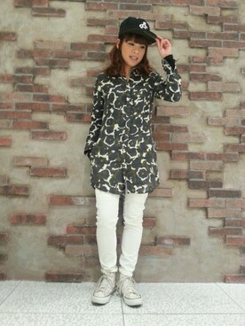 「AVIREX（アヴィレックス）のavirex(アビレックス)　長袖　カモ　Wガーゼ　ロングシャツ（ワンピース、ブラウン系）」を使った、Akaneさん（レディース・155cm）の冬コーディネート