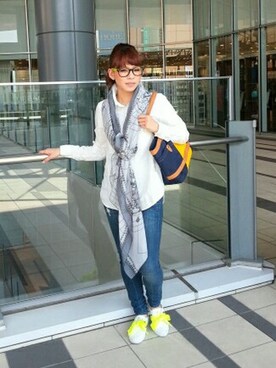 「AVIREX（アヴィレックス）のavirex/ アヴィレックス / レディース/　長袖　コットン　リネンシャツ（シャツ/ブラウス、ホワイト系）」を使った、Akaneさん（レディース・155cm）の春コーディネート