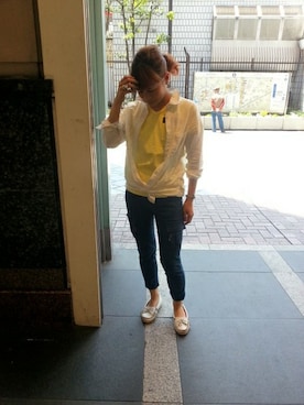 「AVIREX（アヴィレックス）のavirex/アビレックス/レディース/　半袖　Vネック　ファティーグ　Tシャツ（Tシャツ/カットソー、イエロー系）」を使った、Akaneさん（レディース・155cm）の春コーディネート