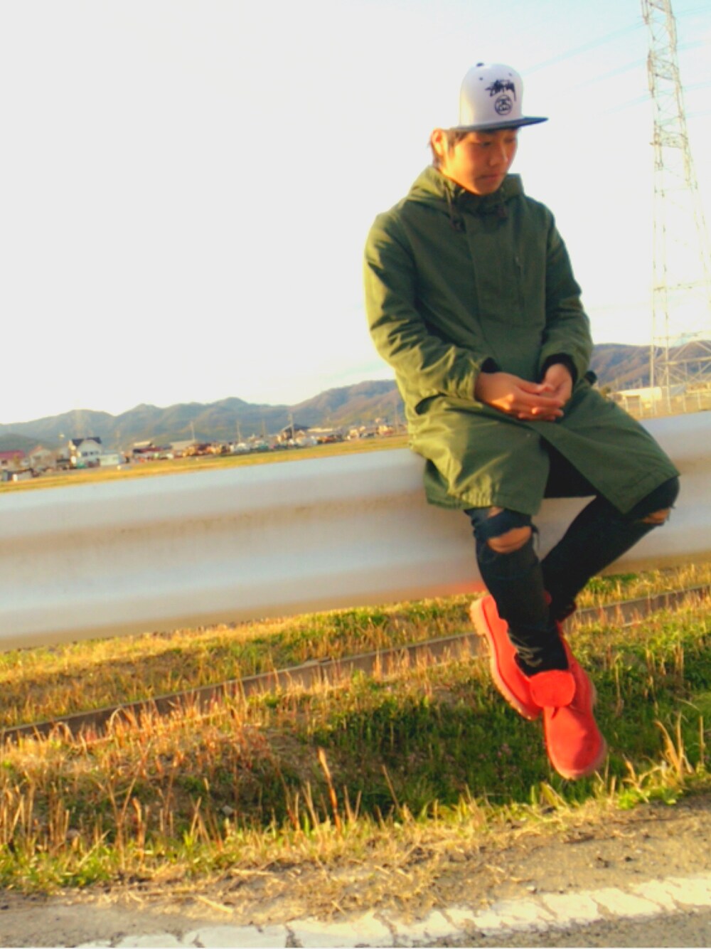 「カーキ、ストリート、冬、RAGEBLUE、stussy、Timberland」｜「STUSSYのStock Lock SU15 Snapback Ballcap（キャップ、ブラック系）」を使った、けんけんさん（メンズ・170cm）の春コーディネートの1枚目の写真