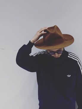 「calmeのアイテム（帽子）」を使った、Yanai Yoshiyukiさん（メンズ・171cm）の秋コーディネート