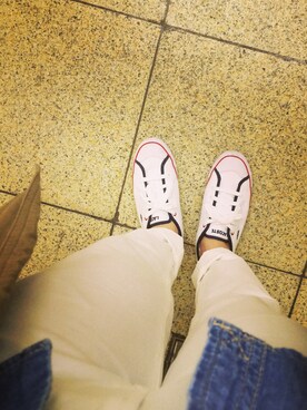 「LACOSTE（ラコステ）の『再入荷』SHORE W SRW（スニーカー、ホワイト系）」を使った、ayukaさん（レディース・155cm）の春コーディネート