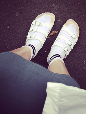 「BIRKENSTOCK（ビルケンシュトック）のアイテム（サンダル、ホワイト系）」を使った、ayukaさん（レディース・155cm）の春コーディネート