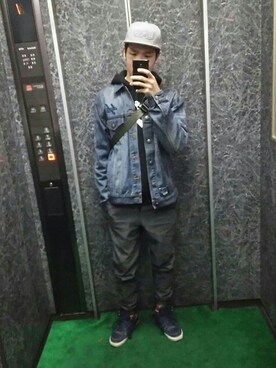 「アイテム（デニムジャケット）」を使った、ガハラさん（メンズ・180cm・20代）の秋コーディネート
