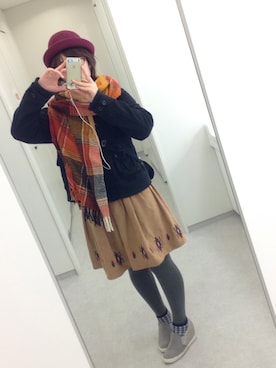 「アイテム（その他シューズ、グレー系）」を使った、hrkDelTaさん（レディース・160cm）の冬コーディネート