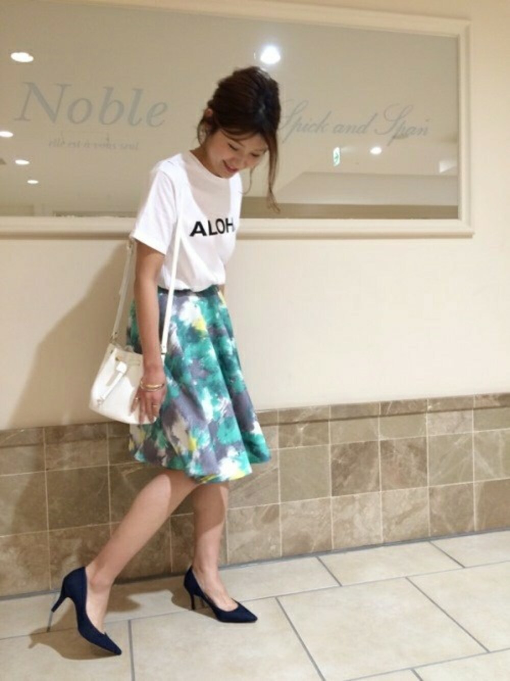 mikiさんの「Naoko Okusa×Spick and Span Noble　ALOHAリラックスTシャツ。（Noble）」を使ったコーディネート