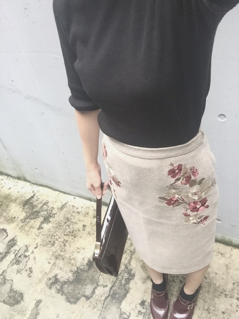 「archivesのアイテム（ニット/セーター、ブラック系）」を使った、rykさん（レディース・156cm）の秋コーディネートの1枚目の写真