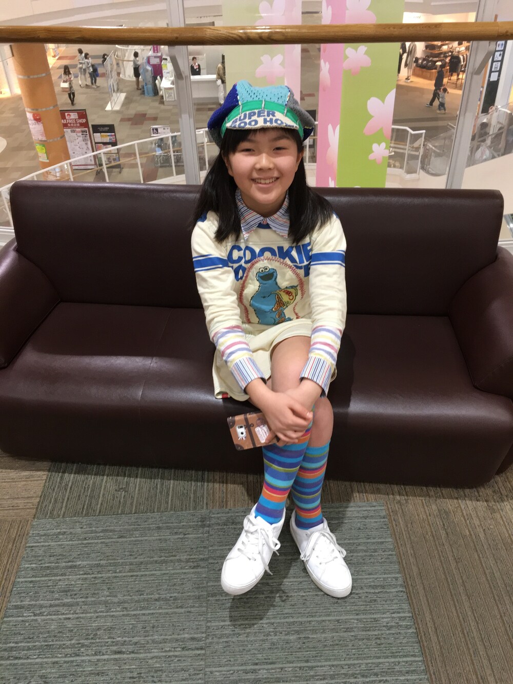 「キャスケット、セサミストリート、ブーフーウーWEARコンテスト、ハイソックスにスニーカー、ワンピース×スニーカー」｜「BOOFOOWOOの夏ボーダーシャツJr.（シャツ/ブラウス、その他）」を使った、Yuu-yuさん（キッズ・145cm）の春コーディネートの1枚目の写真