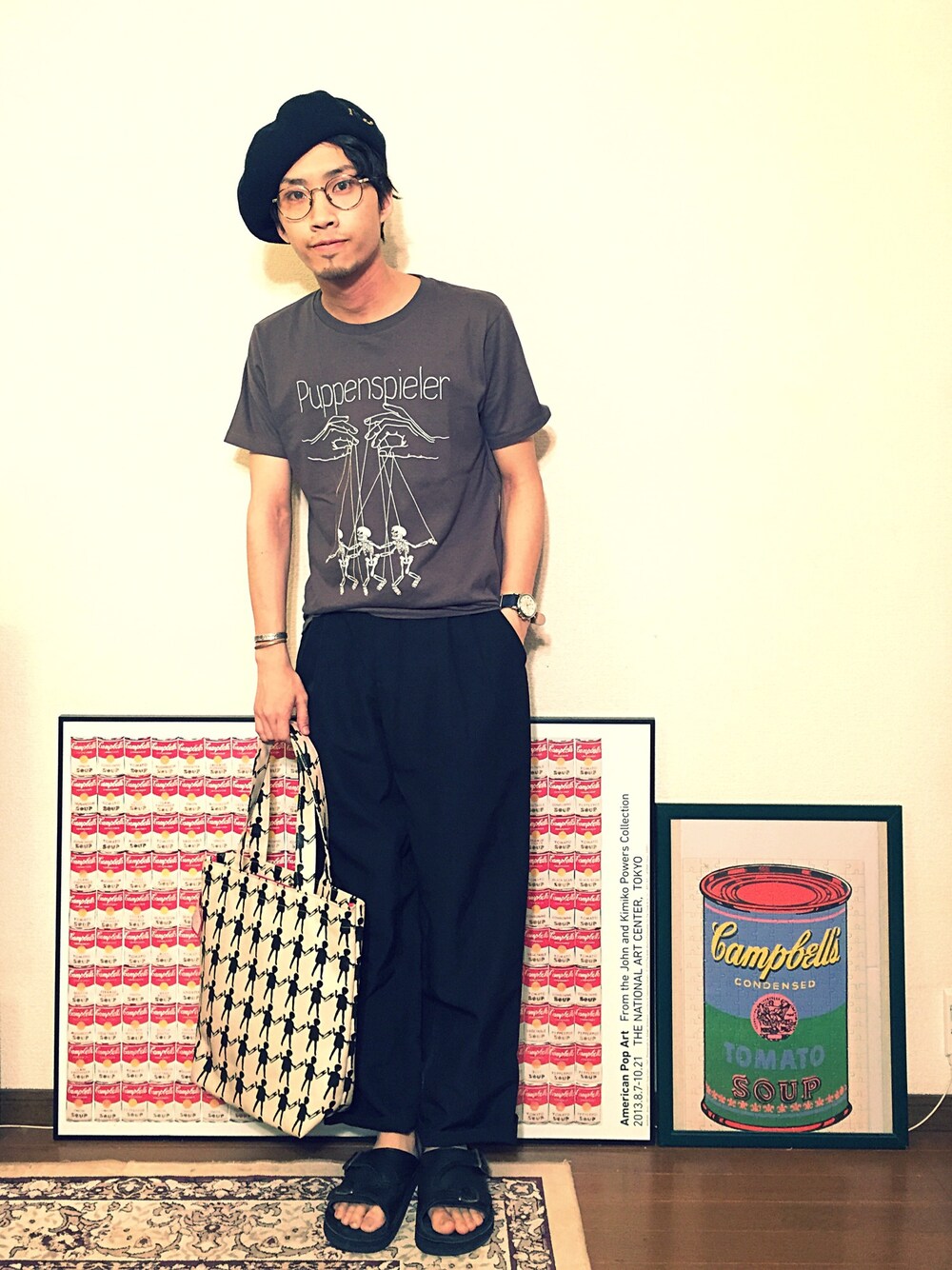 「夏、シンプル、カジュアル、モノトーン、ootd、スラックス、日常、メガネ男子、音楽で繋がる、タックイン」｜「VINTAGEのアイテム（ハンチング/ベレー帽、ブラック系）」を使った、old_goldさん（メンズ・170cm）の夏コーディネートの1枚目の写真