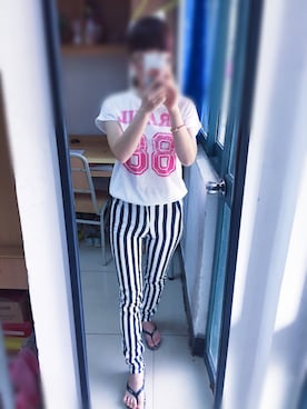 「ES（エス）のアイテム（トップス）」を使った、Hivaさん（レディース・157cm）の春コーディネート