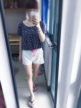 「ONE（ワン）のアイテム（パンツ）」を使った、Hivaさん（レディース・157cm）の春コーディネート