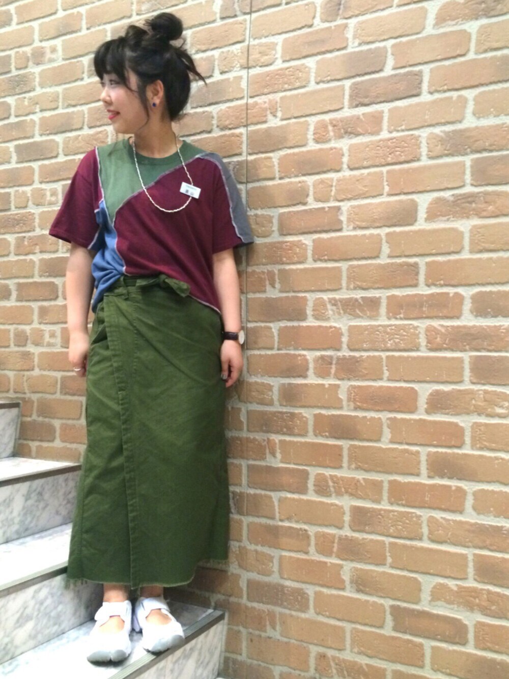 「ootd、スニーカー、Rebuild by Needles、H、アッシュ、NIKE、Nike air rift、ciaopanic、ciaopanic広島」｜「Hのアイテム（スカート、グリーン系）」を使った、Chisato Kageyamaさん（レディース・152cm）の春コーディネートの1枚目の写真
