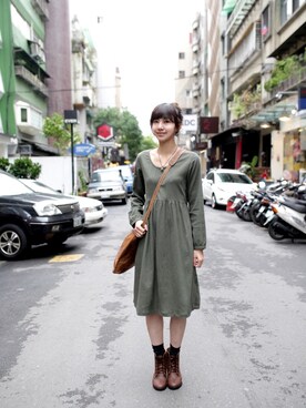 「omake（オマケ）のアイテム（アクセサリー）」を使った、莉婭Liyaさん（レディース・168cm）の冬コーディネート