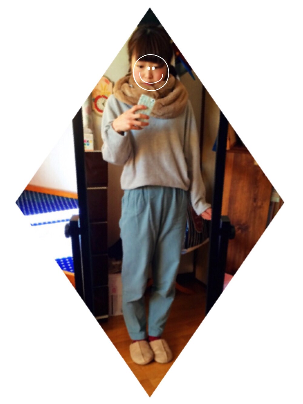 「古着、ハイネック」｜「古着のアイテム（パンツ、グリーン系）」を使った、にこさん（レディース・159cm）の冬コーディネートの1枚目の写真