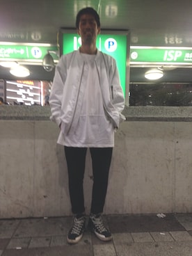 「WHITELAND（ホワイトランド）のアイテム（ミリタリージャケット）」を使った、LHP池袋スタッフ４さん（メンズ・170cm）の春コーディネート