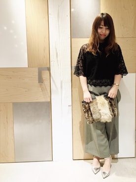 「アイテム（クラッチバッグ）」を使った、koizumiさん（レディース・156cm）の秋コーディネート