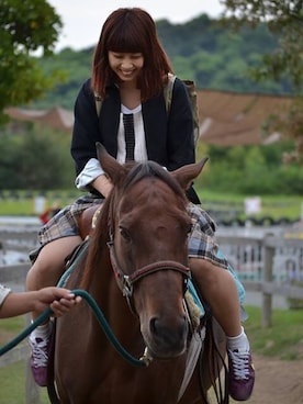 「馬」｜「アイテム（その他アウター）」を使った、Yaneさん（レディース・158cm）の秋コーディネート
