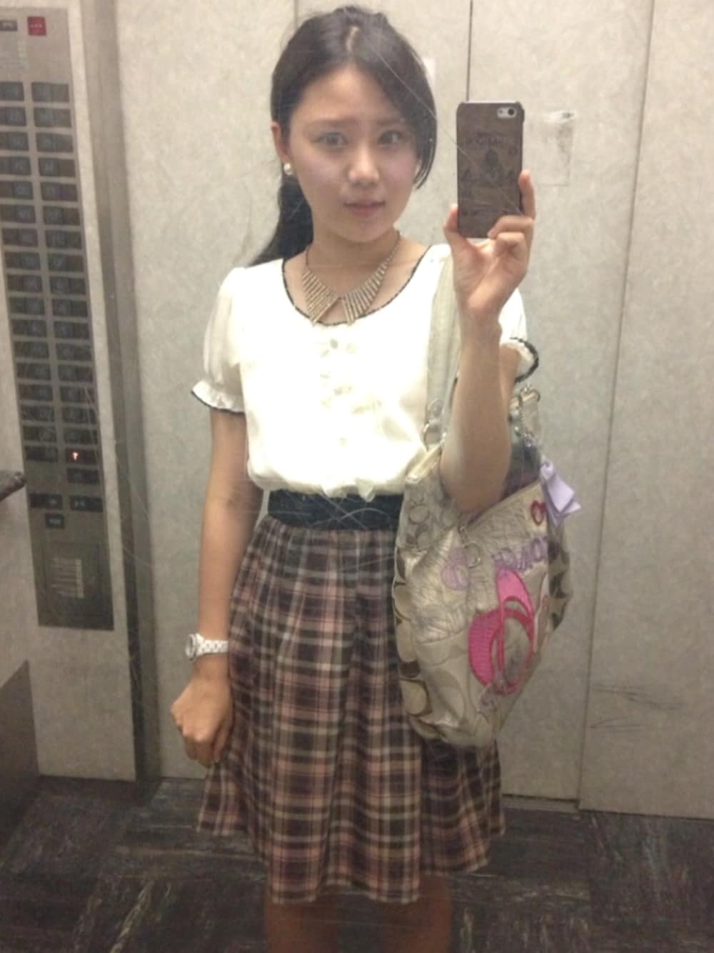「ワンピース、エレガント」｜「CECIL McBEEのアイテム（ワンピース、ホワイト系）」を使った、まいさん（レディース・156cm）の秋コーディネートの1枚目の写真