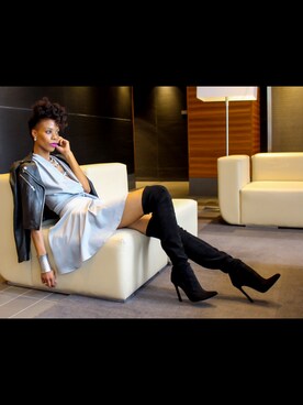 Leslie  Thompsonさんのコーディネート