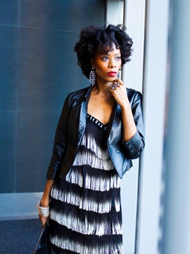 Leslie  Thompsonさんのコーディネート