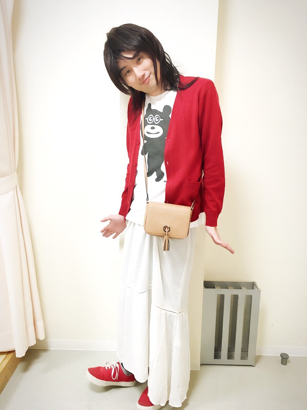 「GUのアイテム（カーディガン/ボレロ、レッド系）」を使った、エーデルワイス門田樹さん（メンズ・168cm）の夏コーディネートの1枚目の写真