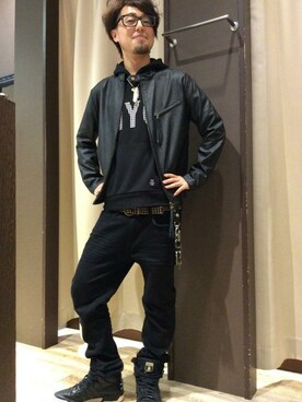 「VENCEEXCHANGE（ヴァンスエクスチェンジ）のアイテム（ライダースジャケット）」を使った、VENCE EXCHANGE MEN'S STAFFさん（メンズ・173cm）の秋コーディネート