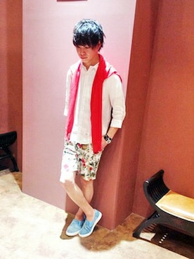 「アイテム（カーディガン/ボレロ、オレンジ系）」を使った、VENCE EXCHANGE MEN'S STAFFさん（メンズ・173cm）の春コーディネート