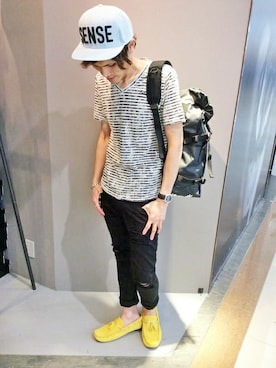 「タイト」｜「アイテム（帽子）」を使った、VENCE EXCHANGE MEN'S STAFFさん（メンズ・173cm）の夏コーディネート