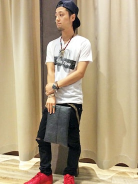 「アイテム（クラッチバッグ）」を使った、VENCE EXCHANGE MEN'S STAFFさん（メンズ・173cm）の秋コーディネート