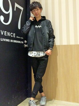 「VENCEEXCHANGE（ヴァンスエクスチェンジ）のアイテム（ブルゾン）」を使った、VENCE EXCHANGE MEN'S STAFFさん（メンズ・173cm）の秋コーディネート