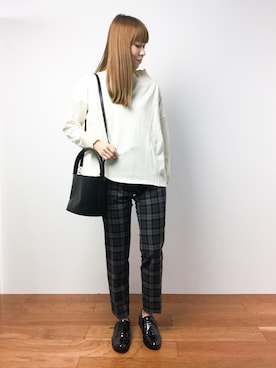 「Factor=（ファクターイコール）のアイテム（バッグ）」を使った、SUBさん（レディース・154cm）の秋コーディネート