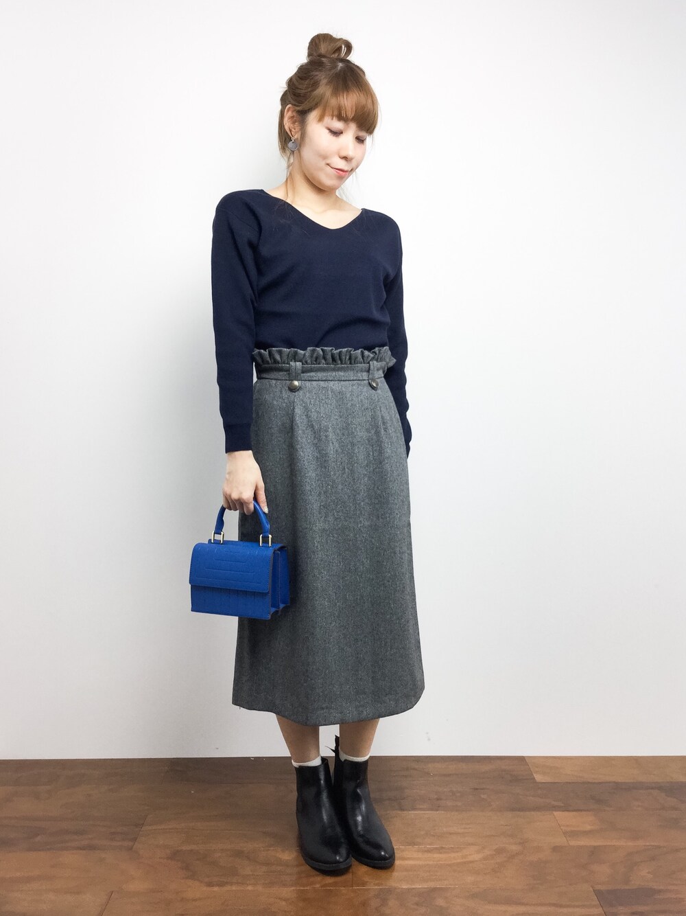｡:°ஐ♡*新品 アプワイザーリッシェ バックチェーンＶニット Apuweiser-riche - ｡:°ஐ♡*新品 アプワイザーリッシェ バックチェーン