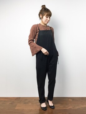 「RED CHOP WORKS（レッドチョップワークス）のアイテム（オールインワン・サロペット）」を使った、SUBさん（レディース・154cm）の冬コーディネート