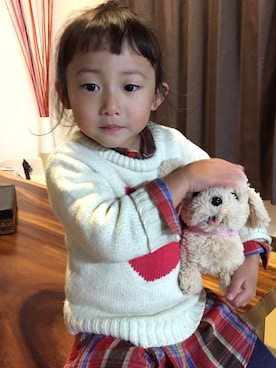 「BREEZE（ブリーズ）の星・ハートセーター（ニット/セーター、ホワイト系）」を使った、♡Ricca♡さん（キッズ・100cm）の冬コーディネート
