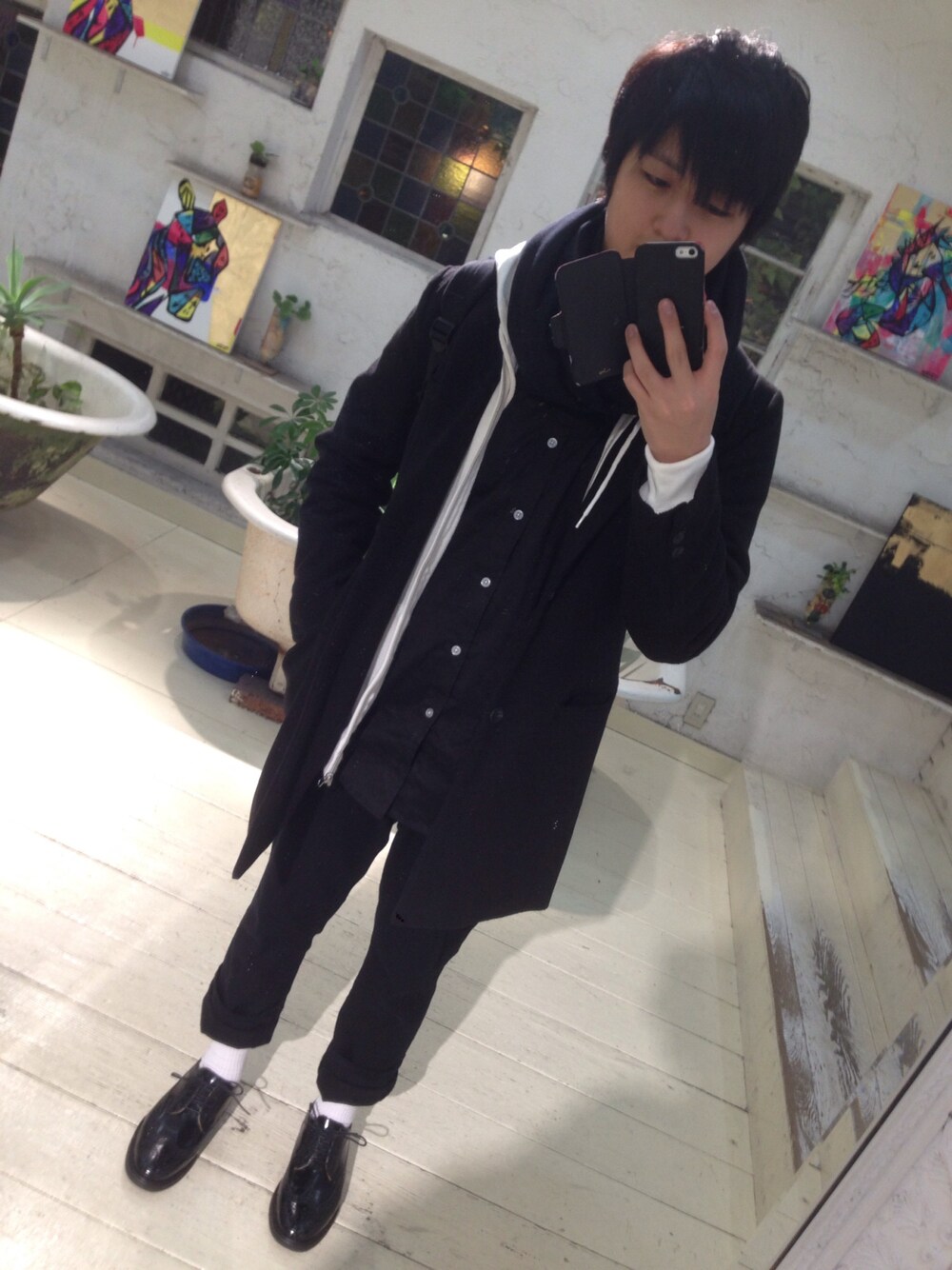 「SPINNSのアイテム（パーカー、ホワイト系）」を使った、N.Takumiさん（メンズ・174cm）の冬コーディネートの1枚目の写真