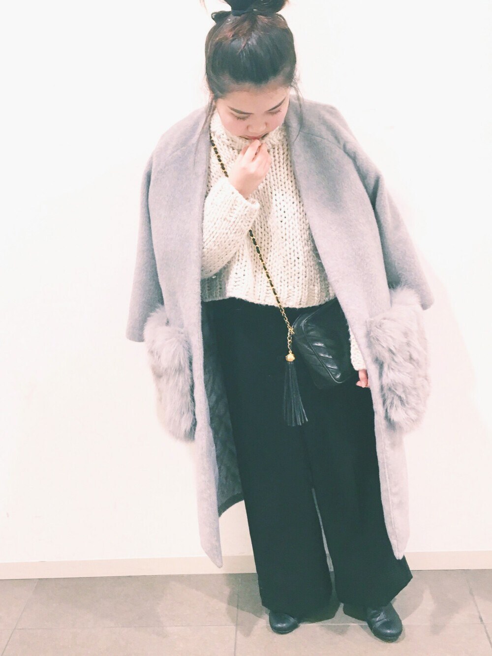 「dholic、ZARA、gray、ディーホリック、ザラ、ワイドパンツ、ブーツ」｜「ZARAのアイテム（ニット/セーター、ホワイト系）」を使った、 kyocaさん（レディース・148cm）の冬コーディネートの1枚目の写真