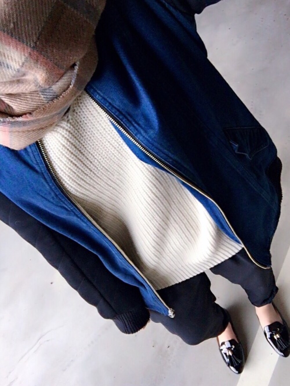 「冬、GUコーデ」｜「GUのアイテム（ニット/セーター、ホワイト系）」を使った、#ももかさん（レディース・160cm）の冬コーディネートの1枚目の写真