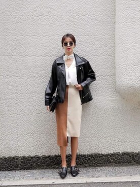 「skirt」｜「アイテム（ライダースジャケット）」を使った、ANWAIIさん（レディース・168cm）の秋コーディネート