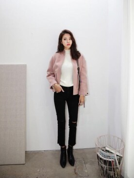 「model」｜「アイテム（ノーカラージャケット）」を使った、ANWAIIさん（レディース・168cm）の秋コーディネート