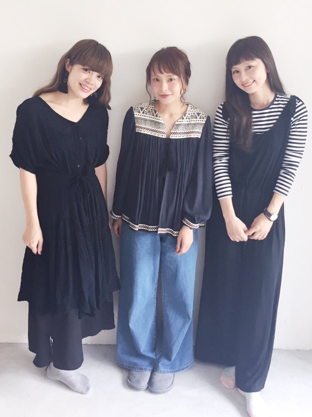 「カジュアル、ボーダー、撮影、ニナーズ、nina's、サロペット、オールインワン」｜「CITRINE Chakraのアイテム（オールインワン・サロペット、ブラック系）」を使った、mikiviciousさん（レディース・162cm）の夏コーディネートの1枚目の写真