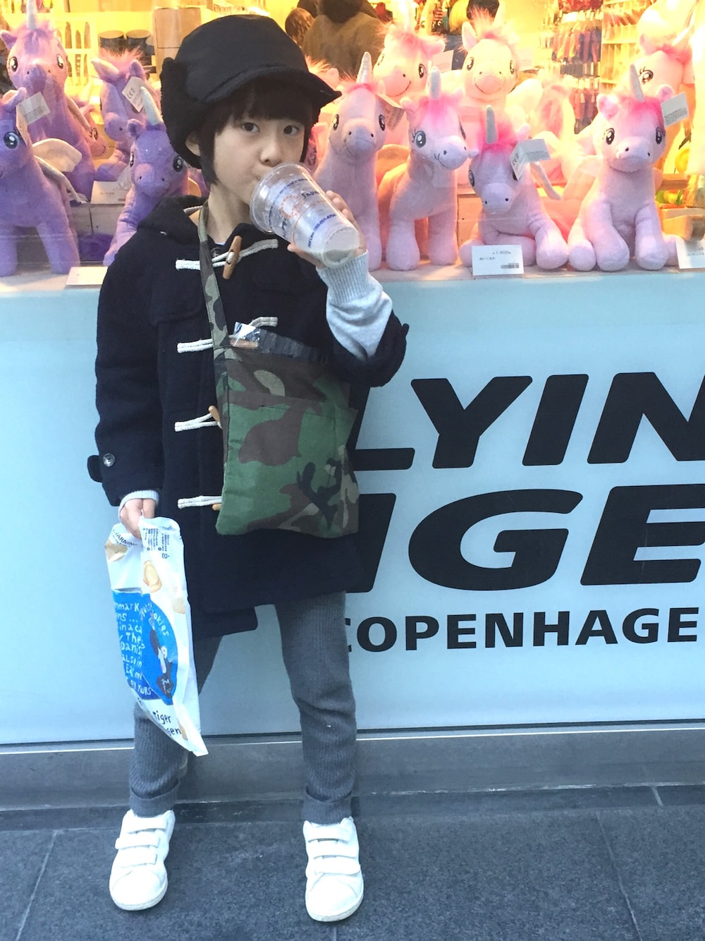 「キッズコーデ、男の子、UNIQLO、ZARA、スタンスミス、adidas、WEGO」｜「THE NORTH FACEのTHE NORTH FACE / ザノースフェイス : Ecpedition Cap（キャップ、ブラック系）」を使った、mikiviciousさん（キッズ・125cm）の冬コーディネートの1枚目の写真
