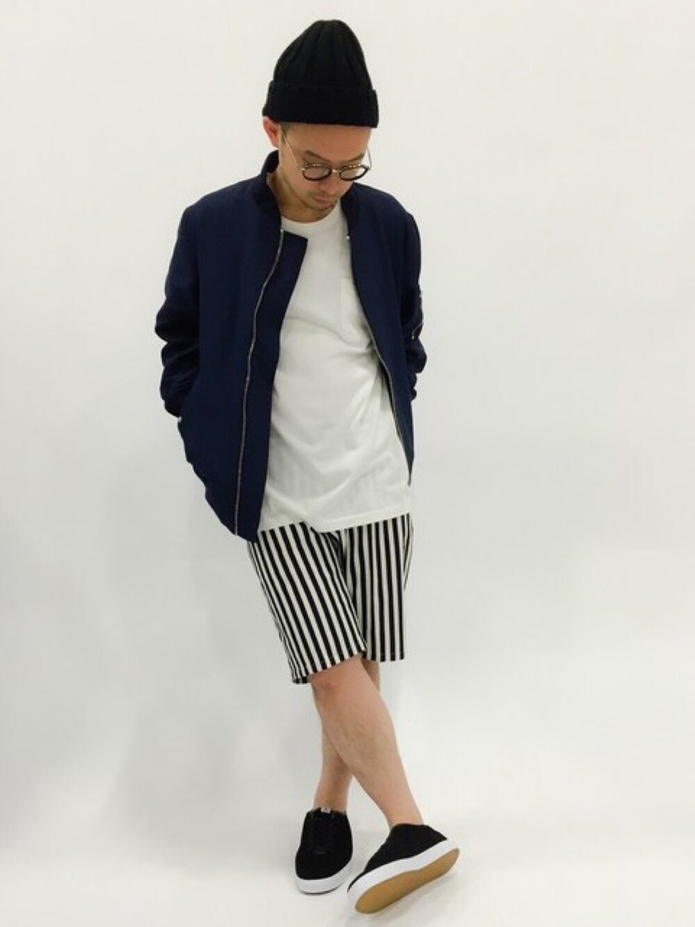 「ビッグシルエット、ニット帽、ショートパンツ、オーバーサイズ、SHIPS、NOLLEY'S、atmos、ビッグT、LITHIUM HOMME、ransom」｜「SHIPSのSC:ORGANIC C/N S/S TEE（Tシャツ/カットソー）」を使った、mamamamascoさん（メンズ・163cm）の春コーディネートの1枚目の写真