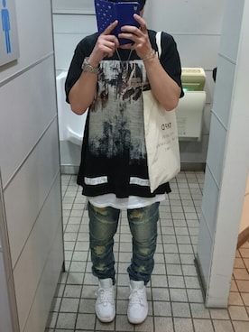 「OFF-WHITE」｜「アイテム（腕時計）」を使った、YU-TOさん（メンズ・166cm）の春コーディネート