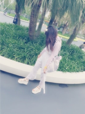 「nice claup」｜「アイテム（オールインワン・サロペット）」を使った、YUNAYUNAさん（レディース・163cm）の春コーディネート