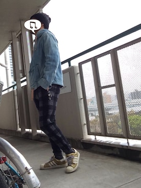 「BLUE BLUE（ブルーブルー）のアイテム（パーカー）」を使った、tak@さん（メンズ・170cm）の春コーディネート