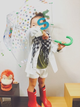 「でこっぱち」｜𝚜𝚘𝚘𝚘𝚕𝚊𝚊𝚊さん（キッズ・90cm）の秋コーディネート