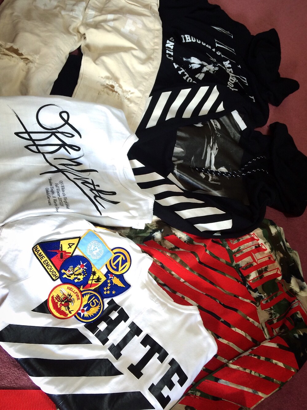 「daily、off white、オフホワイト、OFF-WHITE、collection、daily look、ootd」｜「off whiteのアイテム（ミリタリージャケット、グリーン系）」を使った、YUFUさん（レディース・153cm）の冬コーディネートの1枚目の写真