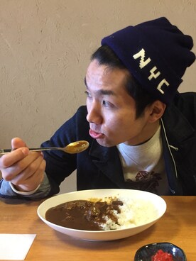 「オリーブ」｜「アイテム（ステンカラーコート）」を使った、水野和希さん（メンズ・165cm）の秋コーディネート