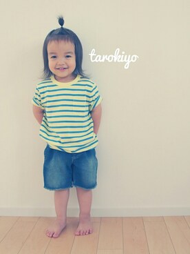 「GAP（ギャップ）のアイテム（Tシャツ/カットソー、イエロー系）」を使った、tarokiyoさん（レディース）の夏コーディネート